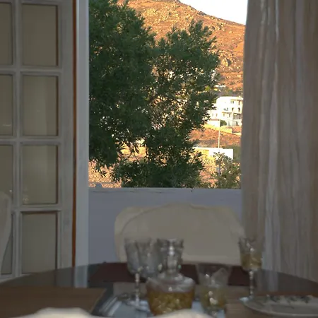 Zephyrus Sunset House Holiday home *
