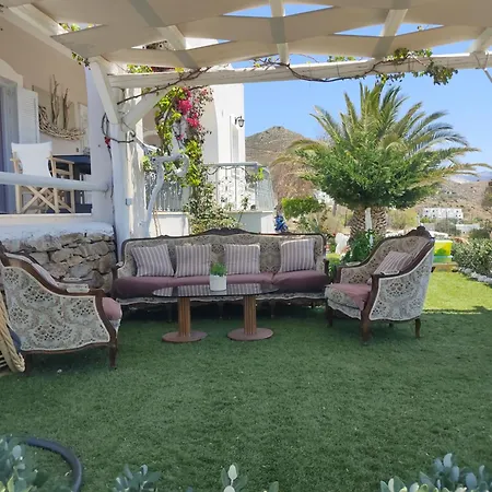 Zephyrus Sunset House